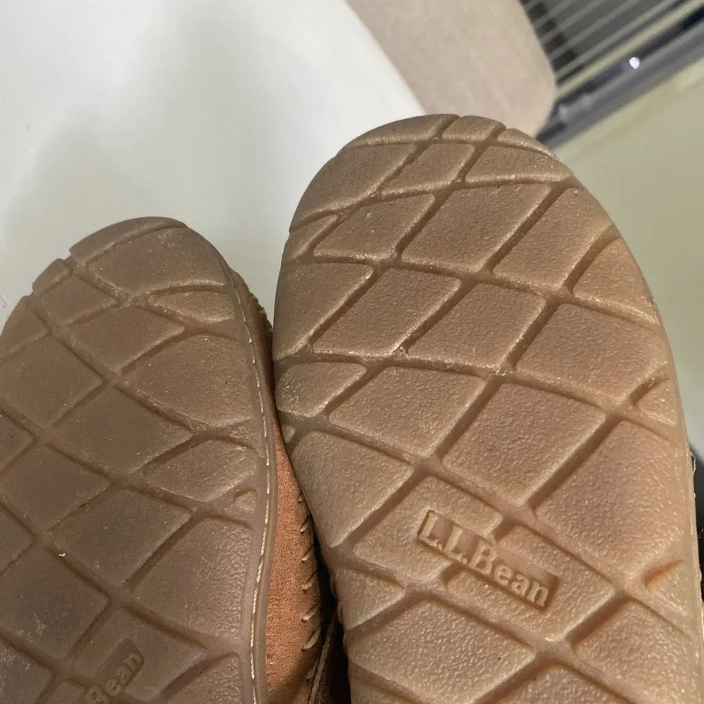 Item: LL Bean Wicked Good Lodge Chukkas Boots Women's Size 7 Medium Brown Suede